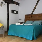 Larraenea Bed And Breakfast