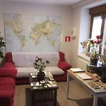 La Casa De Los Soportales