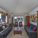 Villa Alki