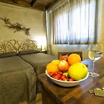 Hotel Albergue La Casa Del Peregrino