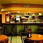 Hostal Valdepenas By Bossh Hotels