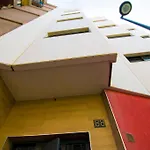 Apartamentos 16:9 Playa Suites