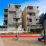 Differentflats Paradise Village Families