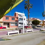 Renthas Calabeach Apartment