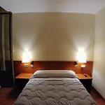 Hostal Prada Borges