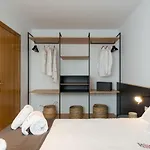 Petit Luxe Egara