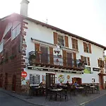 Hostal Ameztia