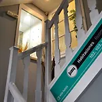 Albergue O Fogar De Teodomiro