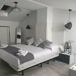 Apartamentos Hostal Cabanas