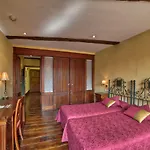 Hostal Santo Grial
