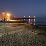 Alquilaencanarias El Medano Mirazul Plaza Roja