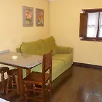 Apartamentos Rurales La Husteriza