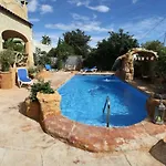 Castillo De Dona Maria Mit Drei Apartamenten
