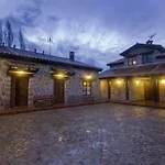 Casas Herrenales de Ulaca