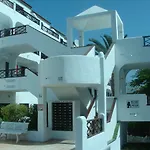 Coastside Apartment, Amarilla Bay