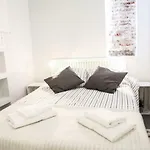 Stylish Apts Center Malasana- 1, 2 & 3 Bedroom Flats In Same Building
