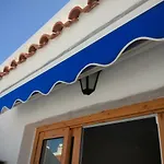Los Cristianos studio, modern, spacious, pool,WiFi