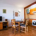 Cozy Apartment In Costa Adeje,Torviscas Playa