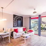 Residencial Beach Apartament Wiffi
