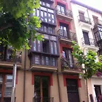 Piso Con Encanto En Zona De Tapas