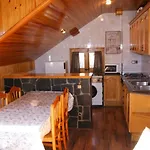 Apartaments Pont Romanic