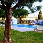 Apartamento Con Preciosas Vistas Al Mar,Wifi Y Piscina De Temporada
