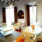 Casa Condal De Reyna
