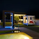 Apartamentos Turisticos El Lago