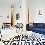 Arenal Carreteria Deluxe Suites By Valcambre