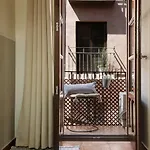 Home4u, Elvira 16, 2A