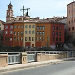 V.U.T. Puente La Reina