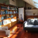 A Casa Rosa- Atico En El Centro De Vigo