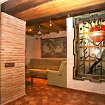 Casa Avellanas