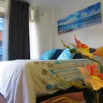 Estudio con encanto en la playa (aptos.salinetas)