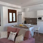 Apartamentos Cantareria, Rosa Mosqueta