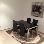 Cerca de Riazor, 3 habitaciones, impecable