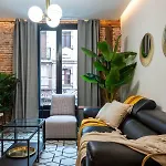 Renovado y céntrico apartamento con A/C by S@H!