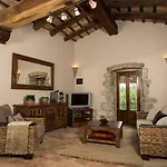 Masia Catalana En Rupia Con Piscina