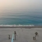 Ático en Almuñecar. Primera línea de playa con vistas espectaculares
