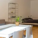 Casa Cornudella - Studio