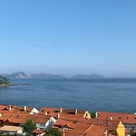 Calle Do Reiro, Casa O Chalet