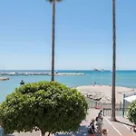 Eden Roc Beachfront Apartments