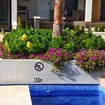 La Zenia Beach Bungalow