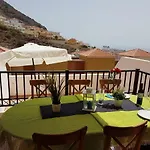 Villa Roque del Conde 3 with fantastic sea view, terrace, pool, Wifi, SAT-TV, garage