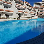 Casa Las Flores With Heated Pool, Only 490 Meters To The Beach, Balcony, Wifi