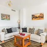 Wonderful Apartment 5 Minutes Flat Walk To The Centre Of La Cala De Mijas