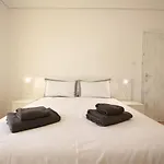 Un Impresionante Apartamento Cerca De La Playa/An Impressive Apartment Near The Beach.
