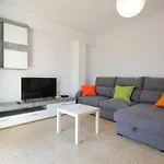 Un Impresionante Apartamento Cerca De La Playa/An Impressive Apartment Near The Beach.