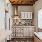 Casa de los Abuelos 18