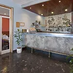 Apartamentos Montserrat Abat Marcet
